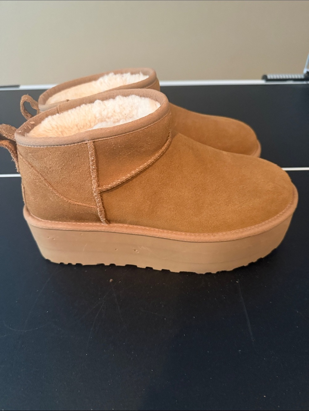 Ugg classic ultra mini platform boot
